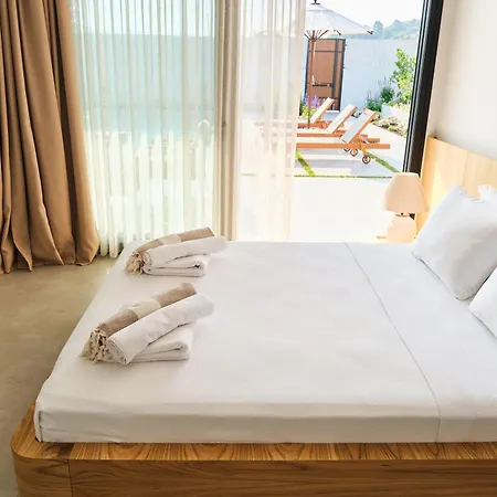 Ashta - Nora 2 Φετιγιέ