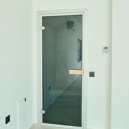 Villa Ashta - Nora 2 *